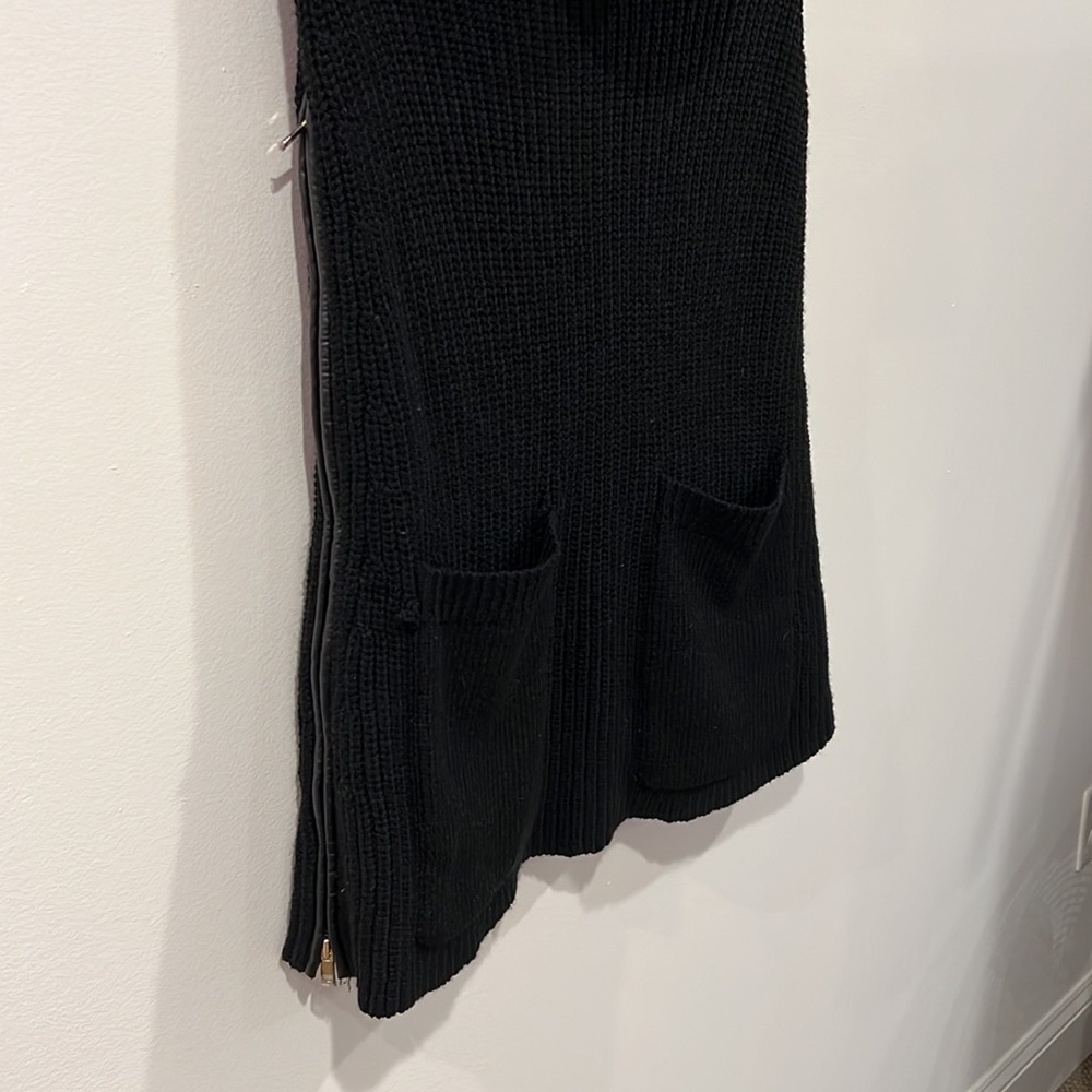 Ann Taylor Women’s Black Knit Sweater Poncho size small - Picture 3 of 9